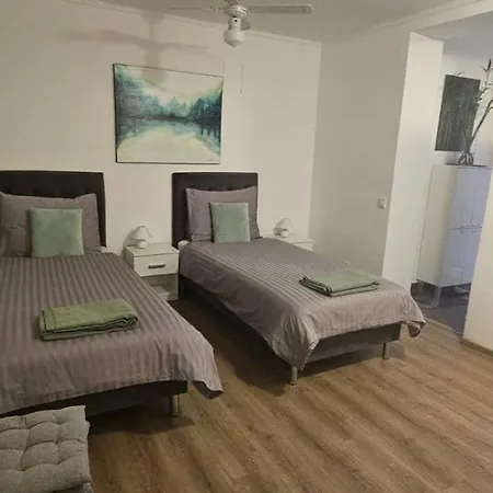 Tole Apartment